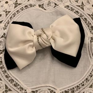 Vintage Deborah Rhodes hair accessories